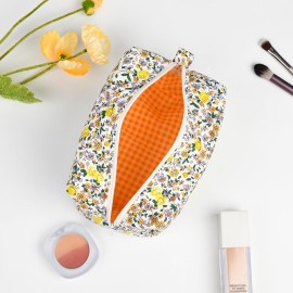 SOIDRAM Quilted Makeup Bag Floral Cosmetic Bag Puffy Coquette Makeup pouch Aesthetic Cute Travel Toiletry Bag Organizer cotton Makeup Brushes Storage Bag for Women