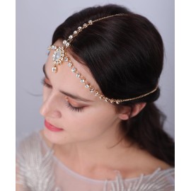 Aimimier Boho Dainty Crystal Head Chain Rhinestone Teardrop Forehead Chain Belly Dancer Jewelry Wedding Headband Prom Party Festival Hair Accessories for Women (Gold)