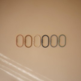 mushie Baby Chain Link Rings Toy 12 Count | Multiuse Car Seat Stroller Connecting Toy (Natural, Stone, Tradewinds)