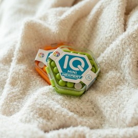 Smart Games - Iq Mini Hexpert | Jigsaw Puzzles Kids & Adults | Kid Game 7 Years Or Over | Wit Games | Travel Games For Kids | Random Color