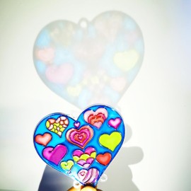 Ayhuhra 24 Sets Valentine\'s Heart Suncatcher Wind Chimes DIY Window Paint Art Craft Kits Crystal Pendant Heart Sun Catchers for Valentine\'s Day & Mother\'s Day Gifts Art Project