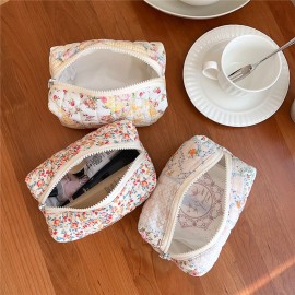 Sminra Floral Makeup Bag Small Cotton Quilted Cosmetic Makeup Bag Organizer, Aesthetic Preppy Portable Pouch Purse Toiletry Bag for Women Girls Travel accessories (Blue Floral-S)