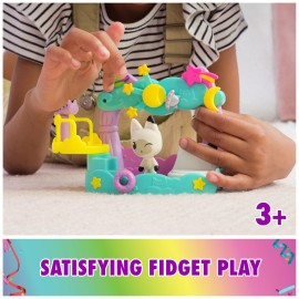 Gabby\'s Dollhouse, Pandy Paws Dreamy Balcony Playset, 8-Pieces with Toy Figures, Doll House Accessories & Sensory Play, Kids Toys for Girls & Boys 3+