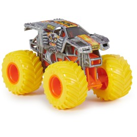 Monster Jam, Official Grave Digger Vs. Max D Die-Cast Monster Trucks, 1:64 Scale, Kids Toys for Boys Ages 3 and up