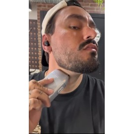 Supreme Trimmer Crunch Electric Razor for Men | 150 Minute Runtime, Waterproof Wet/Dry Men\'s Electric Corded/Cordless Double Foil Shaver for Stubble | STF602